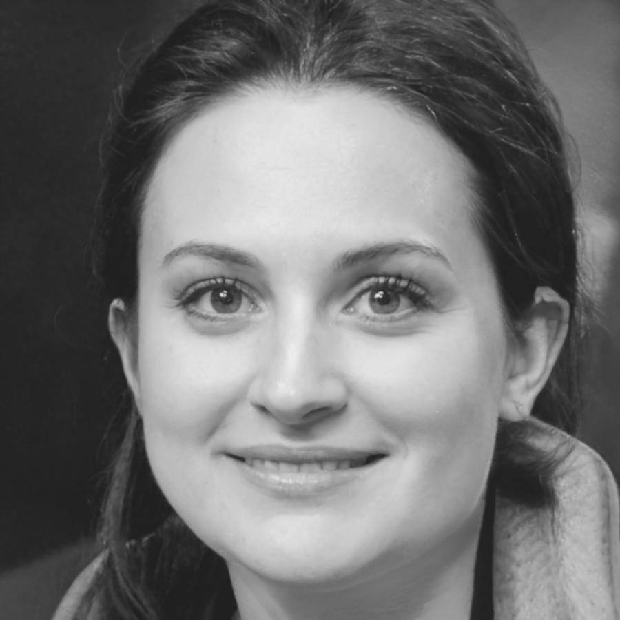 Portrait of Elara Munro